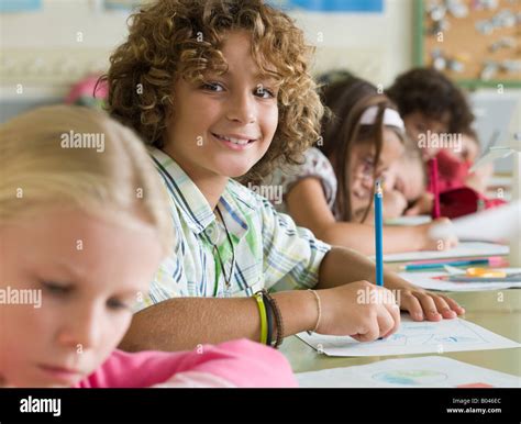 School children drawing Stock Photo - Alamy