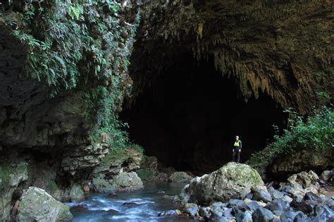 OBSERVATORY CAVE ARECIBO!!!! - ADAM HAYDOCK