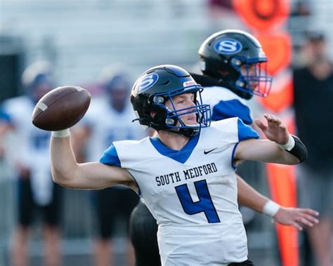 Football preview: South Medford looks to follow its line to more success in 2023 - oregonlive.com