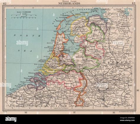 Netherlands in provinces. Pre-dates Flevoland. BARTHOLOMEW 1949 old map Stock Photo - Alamy