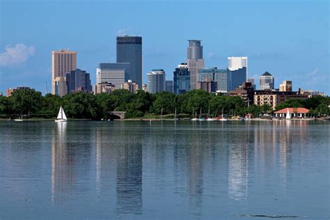 Best Minnesota Lakes for Boating Near Minneapolis - Metro Self Storage