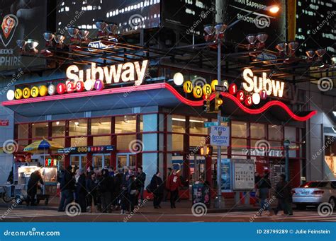 Times Square Subway Station Editorial Stock Image - Image of stop, times: 28799289