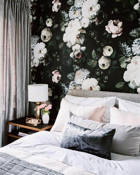 On Trend: 12 Rooms with Dramatic Floral Wallpaper | Flamingo Cocktail