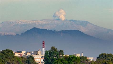 Despite rumblings, Colombia volcano survivor skeptical of repeat disaster