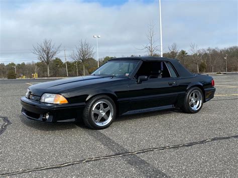 1990 Ford Mustang | American Muscle CarZ