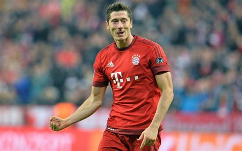 Robert Lewandowski Portrait : Bundesliga No Pain No Gain For Bayern Munich S Inimitable Robert ...