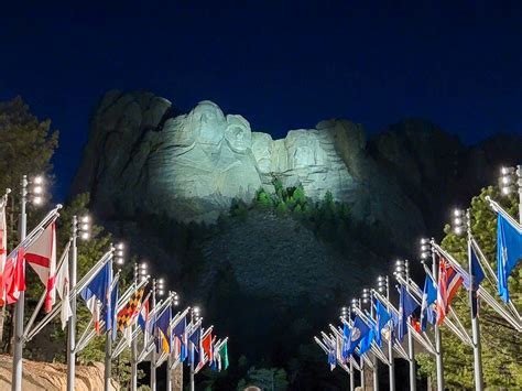 Mount Rushmore National Memorial: A complete guide - Rachel's Ruminations