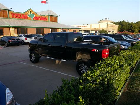 Spotted In The Wild : Lifted Chevrolet Silverado 3500 Hd | GM Truck Club Forum