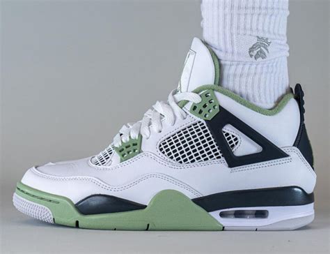 Air Jordan 4 Seafoam AQ9129-103 Release Date | SBD