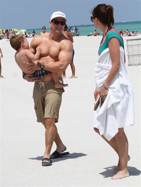 Mark Wahlberg at the beach with his family (GALLERY!) - Today's Parent