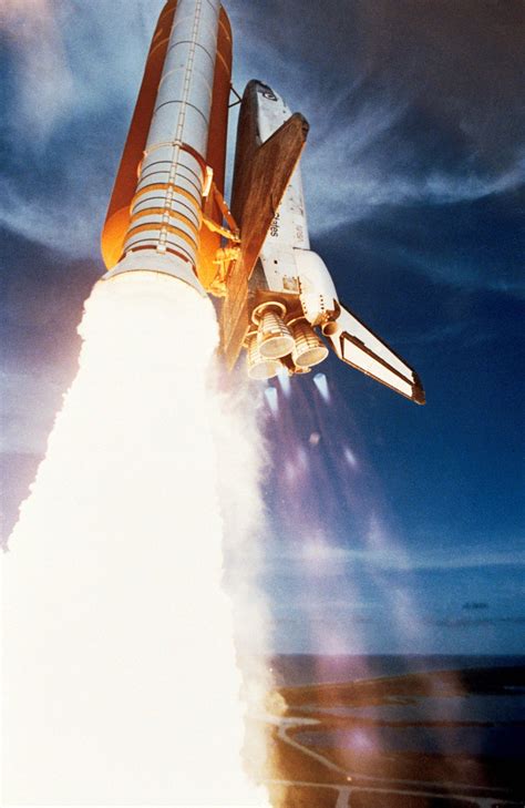 launch - Were the Space Shuttle's Main Engines ever off while the Solid Rocket Boosters were ...