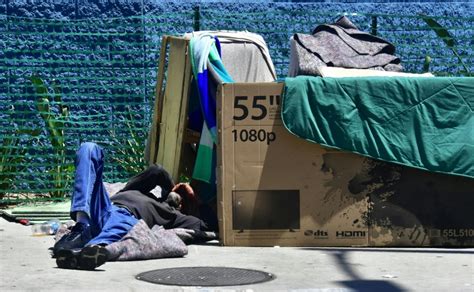 There Are Empty Beds. Here's What's Keeping Homeless People Out Of LA County Shelters: LAist