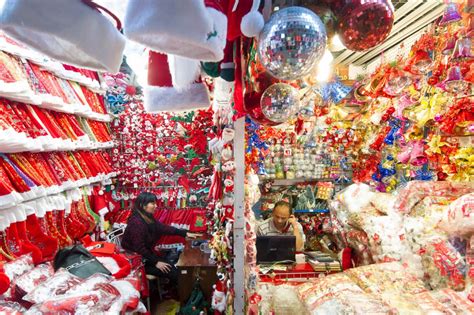 Yiwu: The Chinese city where it’s Christmas every day | Arts and Culture | Al Jazeera