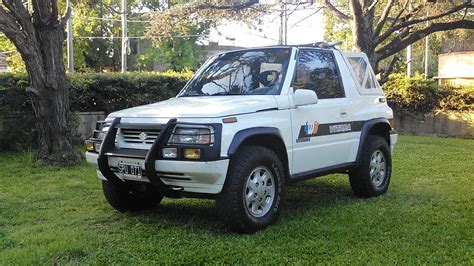 Suzuki Vitara JLX Fender Lift | Suzuki vitara jlx, Suzuki samurai, Suzuki