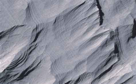 Layers in Upper Formation of Gale Crater Mound – NASA Mars Exploration