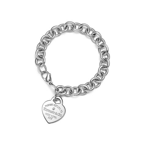 Return to Tiffany® Heart Tag Bracelet in Sterling Silver with a Diamond, Medium | Tiffany & Co.