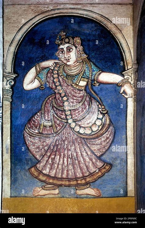 Dancer, 19th century Maratha Paintings on Brihadeshwara, Big temple wall in Thanjavur, Tanjore ...