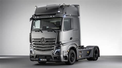 Mercedes-Benz Trucks añade dos nuevos modelos a su gama Actros