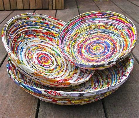 10 Ways to Re-Use Waste Paper | Manualidades con materiales de desecho, Artesanía de rollos de ...