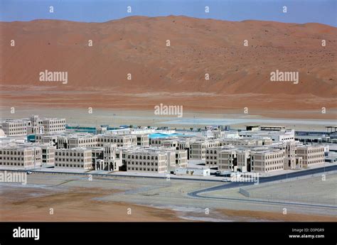 Residential and admin buildings in Shaybah where Saudi Aramco has ...