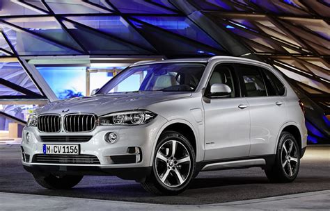 BMW X5 xDrive40e plug-in hybrid SUV unveiled, packs 313hp along with permanent four-wheel drive ...