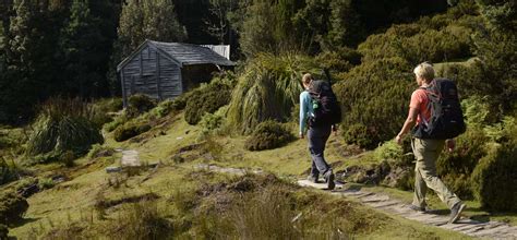 Cradle Mountain Huts Walk: The Overland Track, Tasmania