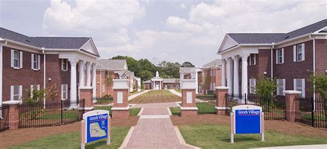 Summer Housing | UWG