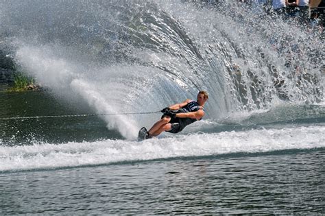 Waterski Wallpaper - WallpaperSafari