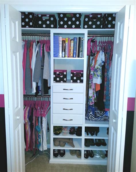 Small Reach-in Closet Organization Ideas | Bedroom organization closet ...