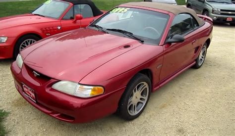 Video: 1997 Ford Mustang GT Convertible Walkaround - Mustang Specs