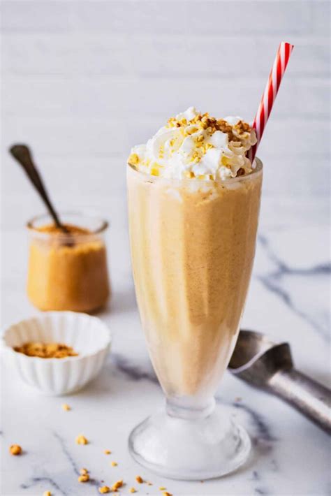 Peanut Butter Milkshake (Quick & Easy Recipe) - Heavenly Home Cooking