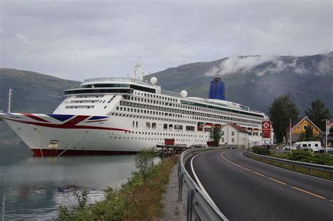 P&O Aurora Canada & New England Cruise Reviews (2019 UPDATED): Cruise ...