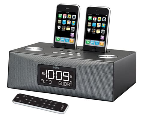 iHome unveils iP88 dual iPod dock alarm clock - SlashGear