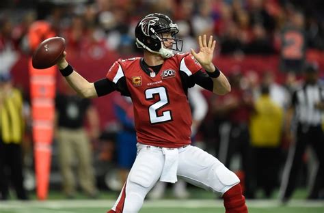 Atlanta Falcons: Five things Matt Ryan needs to do in 2016