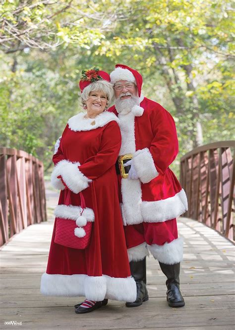 Mr and Mrs Claus | Mrs claus outfit, Mrs clause costume, Mrs santa claus costume