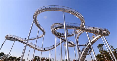 South Korea's Walkable 'Roller Coaster' Is A Mini Thrill | Roller coaster, Walkability, South korea