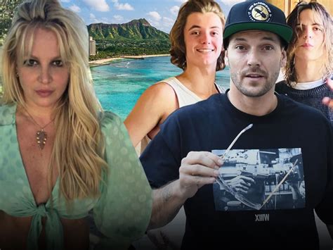 Britney Spears' Sons Plan to Move to Hawaii with their Dad Kevin Federline