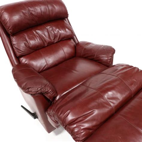 Lane, Pair of Leather Recliners (Lot 640 - July Estate AuctionJul 15 ...