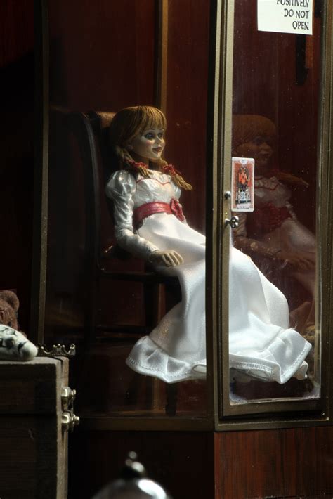 The Conjuring Universe – 7” Scale Action Figure – Ultimate Annabelle ...