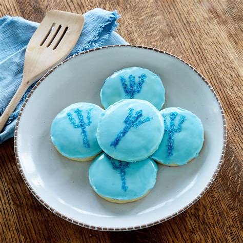 In honor of Percy Jackson & the Olympians, here is a fun recipe for sugar cookies, topped with a ...