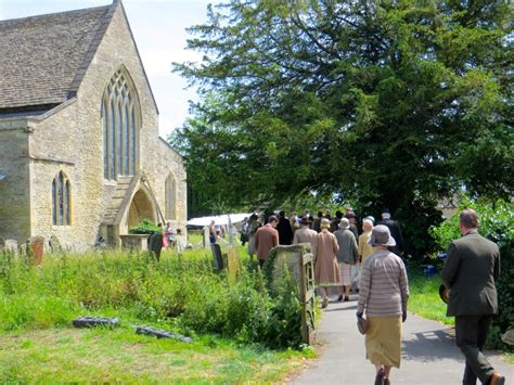 Downton Obsession | Filming Season 6 in Bampton | English village, Village life, Cotswold villages