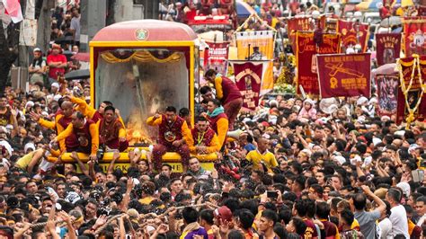 Manila’s first mega-procession of Black Nazarene after pandemic draws millions- Detroit Catholic