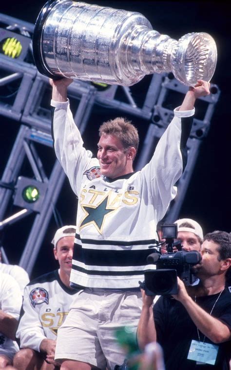 On this night in 1999: Brett Hull scores vs Sabres at 14:51 of triple OT in Game 6, Stars win ...