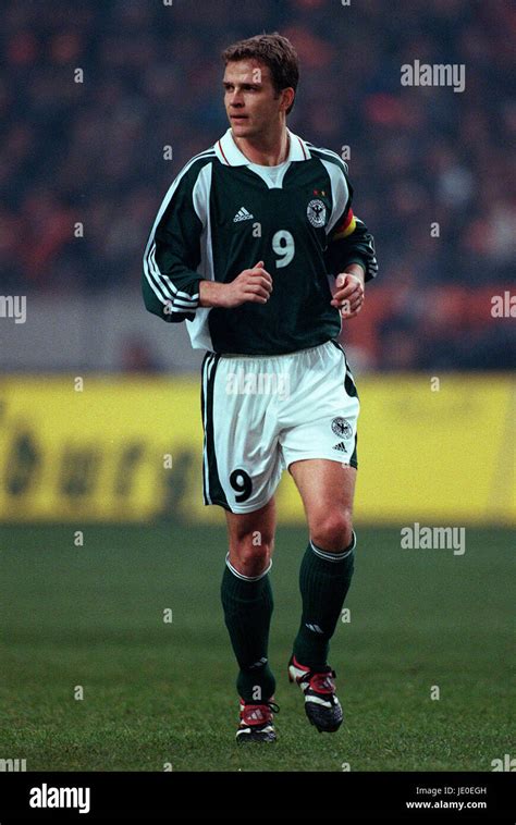 OLIVER BIERHOFF GERMANY & AC MILAN FC 23 February 2000 Stock Photo - Alamy