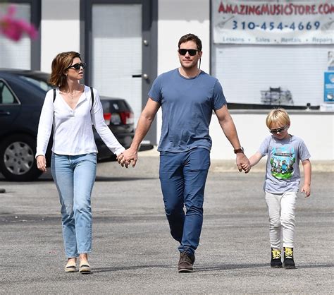 Katherine Schwarzenegger and Chris Pratt Celebrate Easter with Their Kids