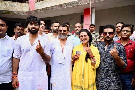 BJP candidate from Godda Lok Sabha seat Nishikant Dubey cast his vote ...