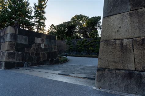 Edo Castle Ruins (The East Gardens of the Imperial Palace) | Traveling ...