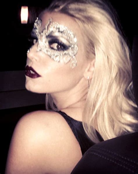 Jessica Simpson Models Lace Mask: Shop the Easy Halloween Costume - Us Weekly