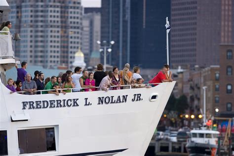 Boston Harbor Historic Sightseeing Cruise | musement