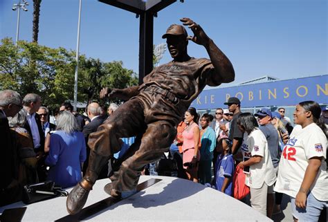 L.A. Dodgers unveil statue to celebrate Jackie Robinson Day | Richmond Free Press | Serving the ...